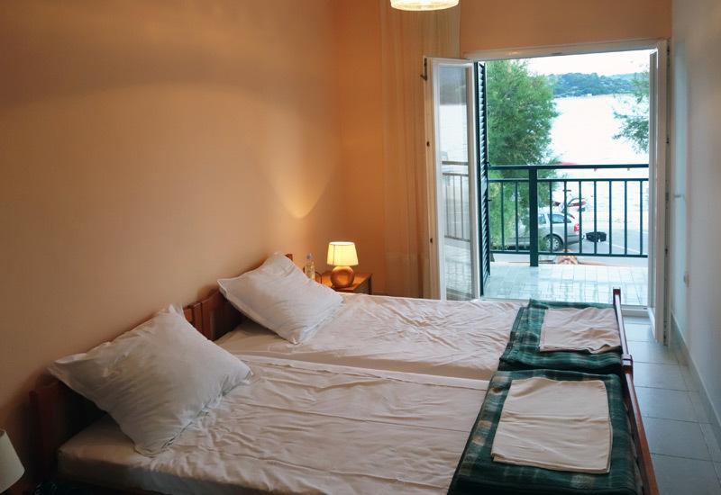 Waterfront Apartments Tisno Zimmer foto